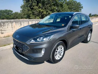 Usata Ford Kuga ST-Line 120 CV (88 kW) 2021 Grigio SUV