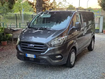 Usata Ford Transit Custom Titanium 131 CV (96 kW) 2021 Grigio Furgone