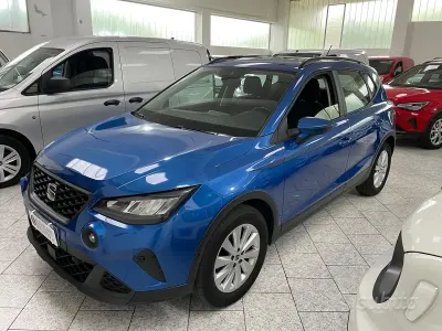Usata Seat Arona Style 110 CV (80 kW) 2022 Blu SUV