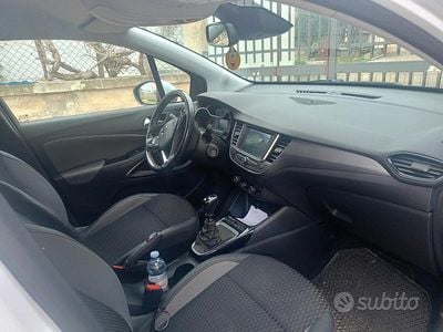 Usata Opel Crossland 110 CV (80 kW) 2019 Bianco SUV