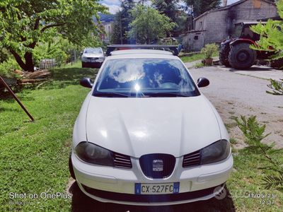 Usata Seat Ibiza 75 CV (55 kW) 2005 Bianco Furgone