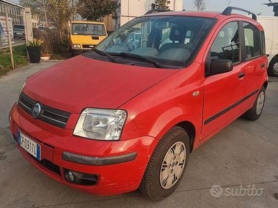 Usata Fiat Panda Dynamic 59 CV (43 kW) 2004 Rosso Utilitaria