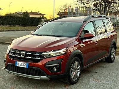 Usata Dacia Jogger 110 CV (80 kW) 2022 Rosso Monovolume