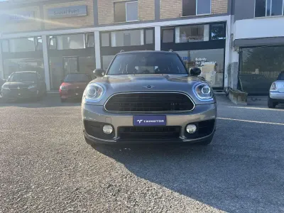 Usata Mini One Countryman Business 102 CV (75 kW) 2019 Grigio SUV
