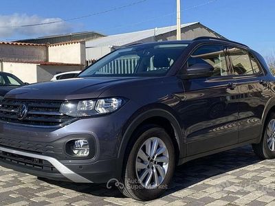 Usata VW T-Cross Style 110 CV (80 kW) 2023 Grigio SUV