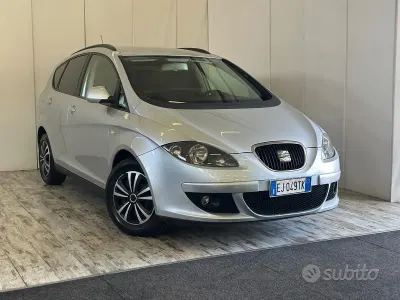 Usata Seat Altea XL Style 105 CV (77 kW) 2011 Grigio Monovolume