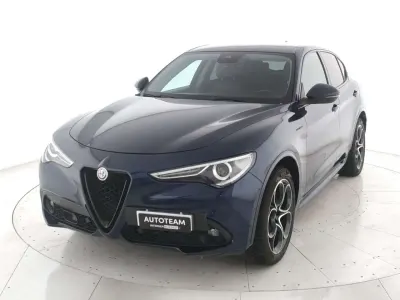 Usata Alfa Romeo Stelvio Veloce 209 CV (153 kW) 2020 Blu notte SUV