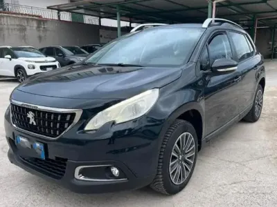 Usata Peugeot 2008 82 CV (60 kW) 2018 Grigio SUV