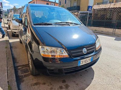 Usata Fiat Idea 70 CV (51 kW) 2005 Nero Monovolume