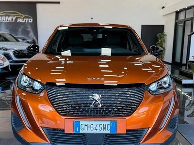 Usata Peugeot 2008 Active 102 CV (75 kW) 2023 Arancione SUV