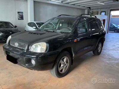 Usata Hyundai Santa Fe 113 CV (83 kW) 2002 Nero SUV