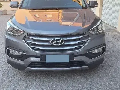 Usata Hyundai Santa Fe 150 CV (110 kW) 2016 Grigio SUV