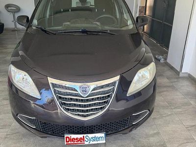Usata Lancia Ypsilon S 95 CV (69 kW) 2011 Viola Utilitaria
