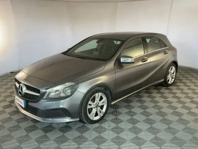 Gebraucht Mercedes A160 90 PS (66 kW) 2017 Grau Limousine