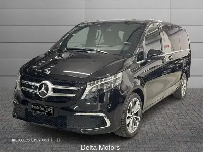 Usata Mercedes V250 Premium 190 CV (139 kW) 2024 Nero metallizzato Monovolume