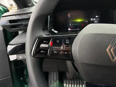 Nuova Renault Clio Evolution 115 CV (84 kW) 2026 Verde scuro Utilitaria
