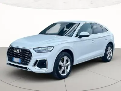 Usata Audi Q5 Sportback S-line plus 204 CV (150 kW) 2022 Bianco ghiacciaio metallizzato SUV