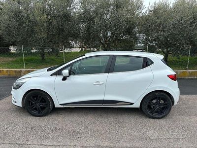 Usata Renault Clio IV Zen 75 CV (55 kW) 2017 Bianco Berlina