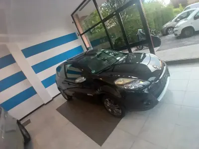 Usata Renault Clio II Dynamique 75 CV (55 kW) 2011 Nero Berlina