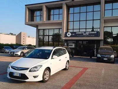 Usata Hyundai i30 109 CV (80 kW) 2010 Bianco Station wagon