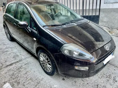 Usata Fiat Punto Evo S 95 CV (69 kW) 2012 Nero Utilitaria