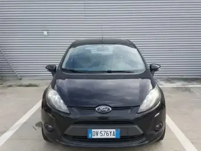 Usata Ford Fiesta 82 CV (60 kW) 2009 Nero Berlina