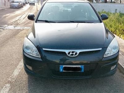 Usata Hyundai i30 109 CV (80 kW) 2007 Nero Utilitaria