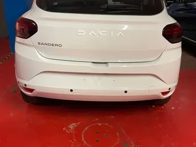 Usata Dacia Sandero Journey 91 CV (66 kW) 2025 Bianco Berlina