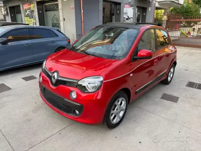 Usata Renault Twingo Intens 90 CV (66 kW) 2018 Rosso Utilitaria