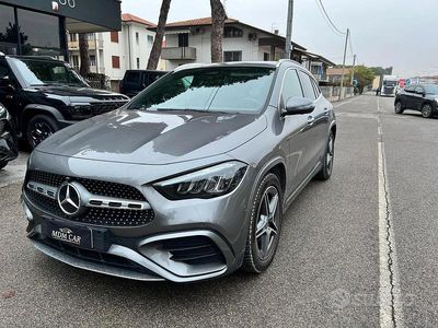 Usata Mercedes GLA200 AMG Line Premium 150 CV (110 kW) 2024 Grigio SUV