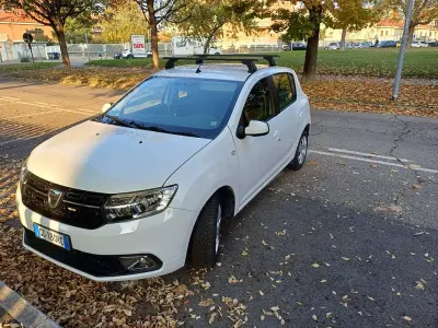 Usata Dacia Sandero Comfort 101 CV (74 kW) 2021 Bianco Furgone