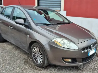 Usata Fiat Bravo Dynamic 120 CV (88 kW) 2007 Marrone Utilitaria