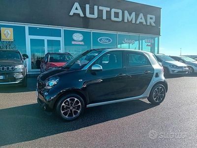 Usata Smart ForFour Passion 71 CV (52 kW) 2016 Nero Utilitaria