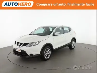 Usata Nissan Qashqai Acenta 116 CV (85 kW) 2016 Bianco SUV