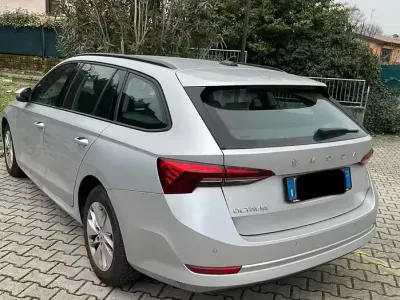 Usata Skoda Octavia 2021 Grigio Station wagon