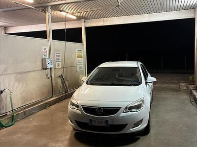 Usata Opel Astra 2012 Bianco Station wagon