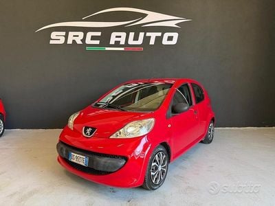 Usata Peugeot 107 Urban Move 68 CV (50 kW) 2008 Rosso Utilitaria