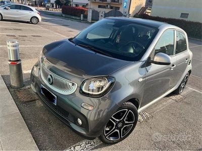 Usata Smart ForFour 2015 Grigio Utilitaria