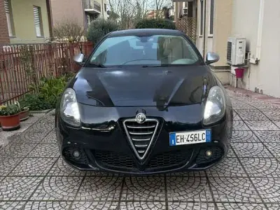 Usata Alfa Romeo Giulietta Distinctive 120 CV (88 kW) 2011 Nero Utilitaria