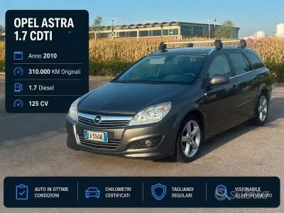 Usata Opel Astra Cosmo 125 CV (91 kW) 2010 Grigio Station wagon