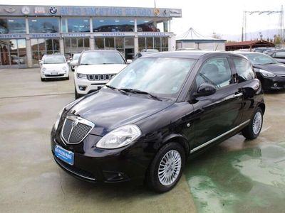 usata Lancia Ypsilon 1.2 8v Argento 69cv Impianto GPL