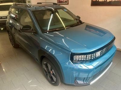 Nuova Fiat Grande Panda La Prima 101 CV (74 kW) 2025 Blu Utilitaria