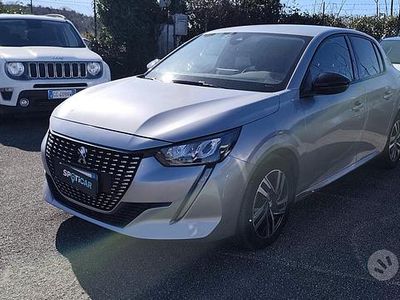 Usata Peugeot 208 Allure 101 CV (74 kW) 2022 Grigio Utilitaria