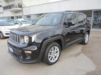 Usado Jeep Renegade Limited 131 CV (96 kW) 2023 Negro SUV