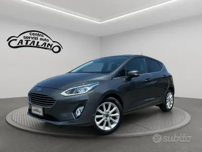 Usata Ford Fiesta Vignale 86 CV (63 kW) 2018 Grigio Utilitaria