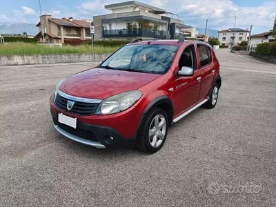 Usata Dacia Sandero Stepway 84 CV (61 kW) 2011 Berlina