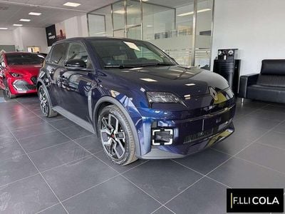 Nuova Renault R5 Urban 89 kW (122 CV) 2026 Blu/azzurro Utilitaria
