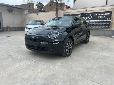 Usata Fiat 600 145 CV (106 kW) 2025 Nero SUV