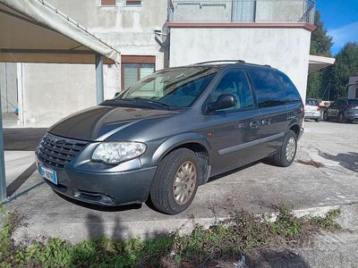 Usata Chrysler Grand Voyager 116 CV (85 kW) 2008 Monovolume
