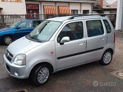 Usata Opel Agila 2006 Grigio Monovolume